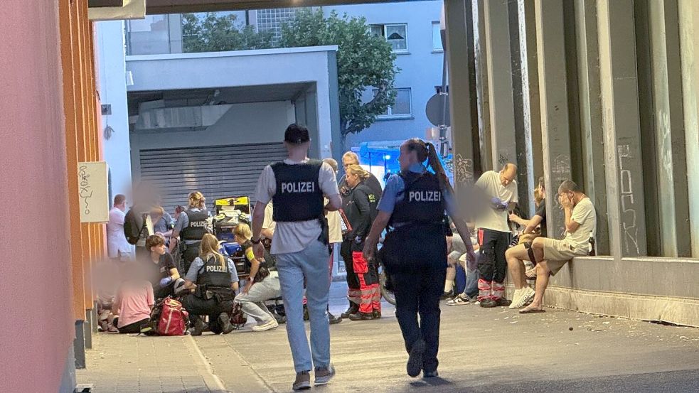 Ein Augenzeuge sagt, er sei um sein Leben gerannt. Foto: Mike Seeboth/dpa