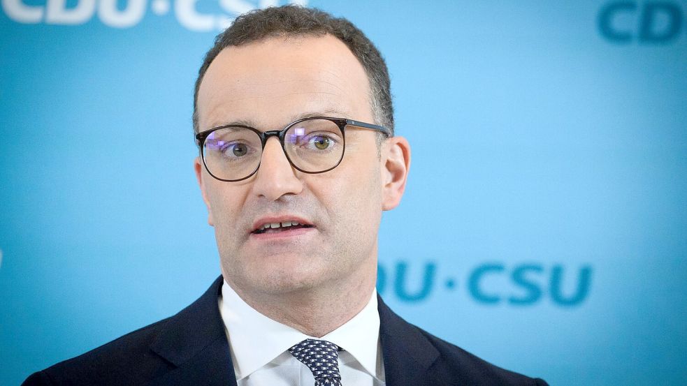 Aus dem Umfeld des Unionsfraktionschefs heißt es: „Jens Spahn leitet grundsätzlich aus seinem Privatleben keine politischen Forderungen ab.“ (Archivbild) Foto: Bernd von Jutrczenka