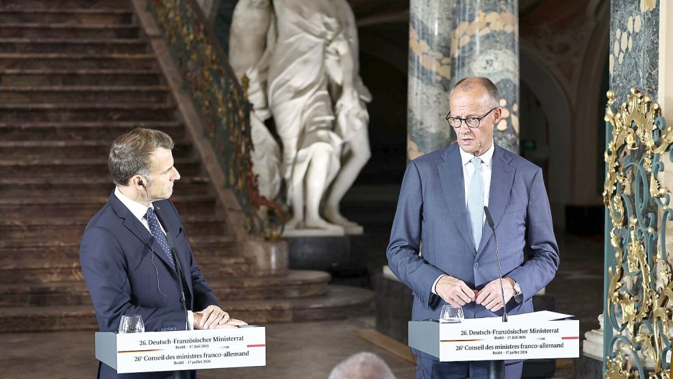 Merz und Macron besiegelten eine Kooperation von Deutschland und Frankreich bei der nuklearen Abschreckung. Foto: Oliver Berg/dpa