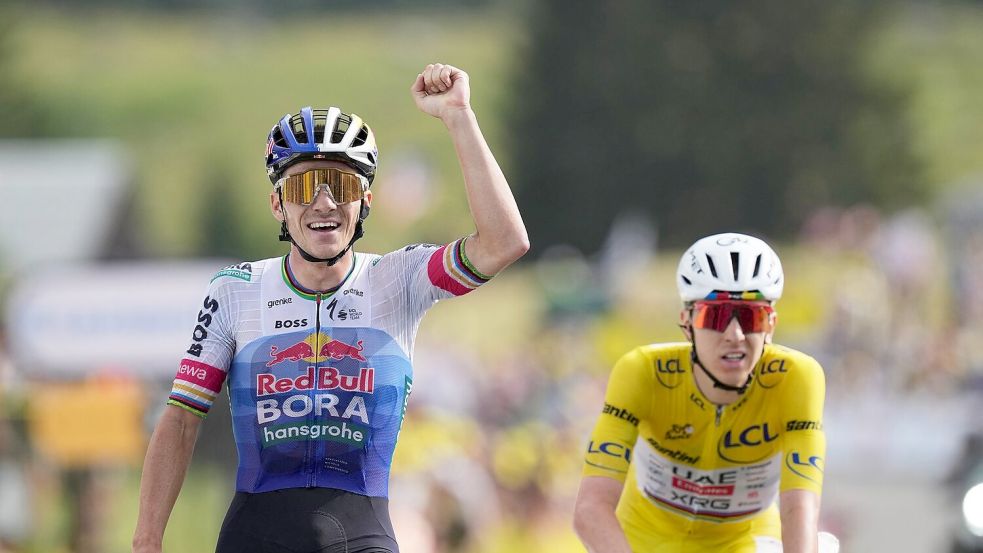 Remco Evenepoel und Tadej Pogacar beschweren sich über die nächtlichen Dopingkontrollen.. Foto: Thibault Camus