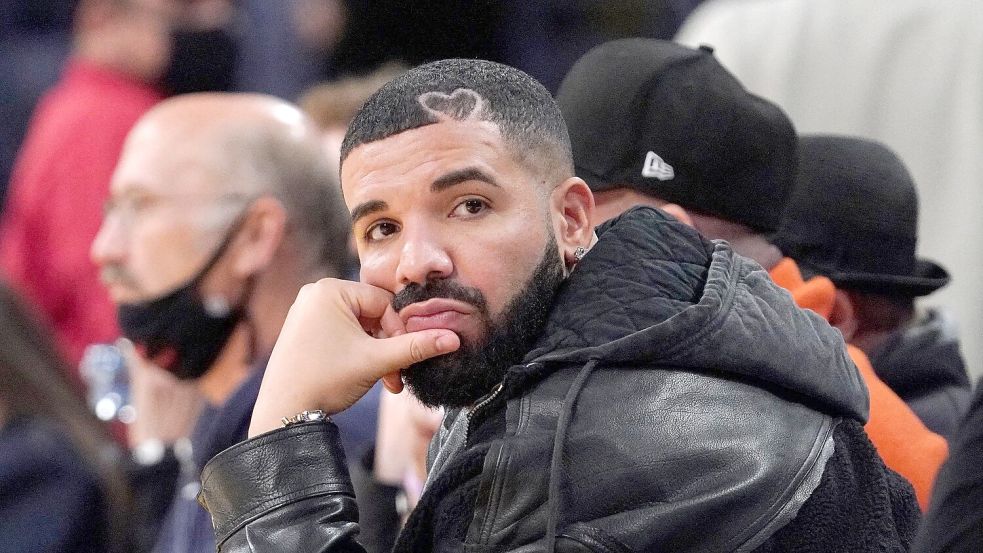 Setzte eineinhalb Millionen Dollar auf einen Finalsieg Argentiniens - und verlor: Rap-Superstar Drake. (Archivbild) Foto: Mark J. Terrill/AP/dpa