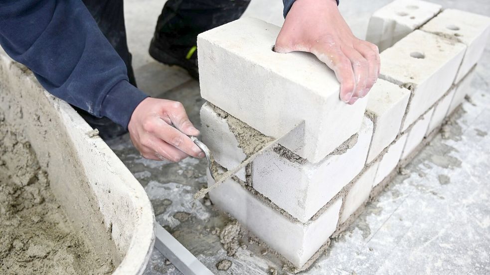 Zement, Beton und Mörtel sind wichtige Baustoffe. (Symbolbild) Foto: Felix Kästle
