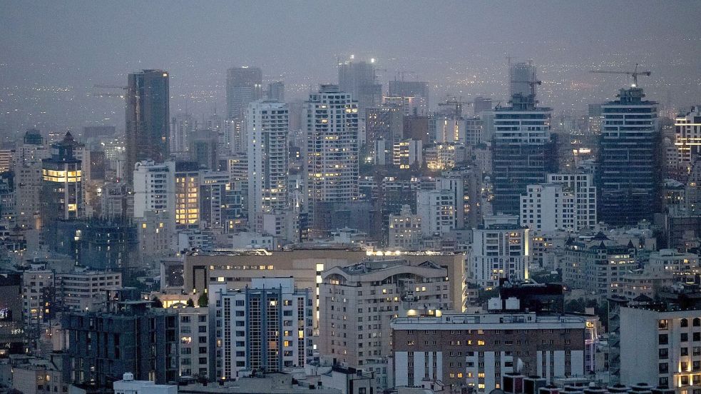 In der Hauptstadt Teheran war in der Nacht die Flugabwehr im Einsatz. (Archivbild) Foto: Arne Immanuel Bänsch