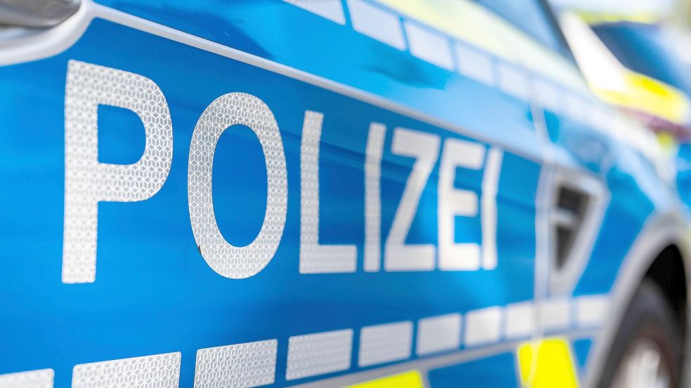 Nach einem Halskettenraub im Waller Westend sucht die Polizei nach dem flüchtigen Täter und bittet Zeugen um Hinweise. Foto: David Inderlied
