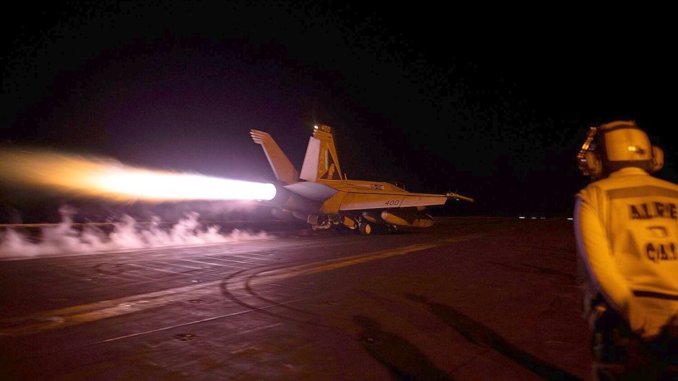 Das US-Militär hatte schon 2025 Ziele im Jemen angegriffen. (Archivbild) Foto: Mc3 Janae Chambers/U.S. Navy