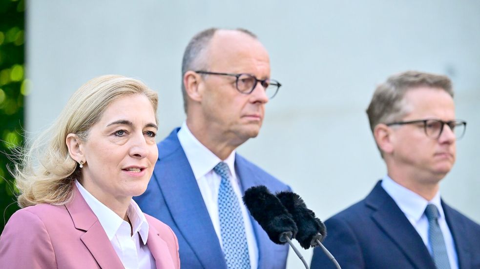 Das sind zunächst einmal die wichtigsten Personalien des großen Merz-Tableaus: Warken und Linnemann. Foto: Sebastian Gollnow