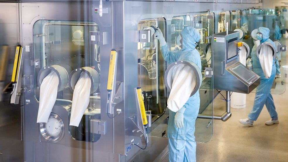 Der Pharmakonzern Merz will mehr als 100 Millionen Euro in seinen Standort Dessau-Roßlau investieren und dort rund 150 zusätzliche Arbeitsplätze schaffen. (Archivbild) Foto: Jan Woitas
