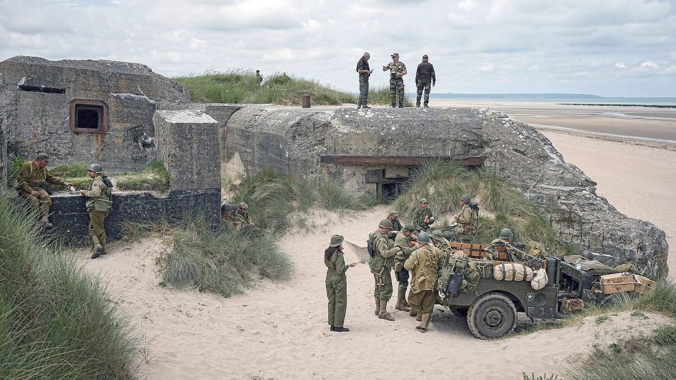 Im Juni 2024 wurde zum 80. Jahrestag die Landung am „Utah Beach“ in der Normandie nachgestellt. Foto: Laurent Cipriani/AP/dpa