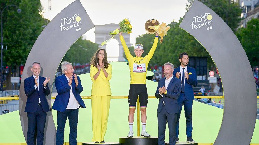 Tadej Pogacar hat zum fünften Mal die Tour de France gewonnen. Foto: Bernard Papon
