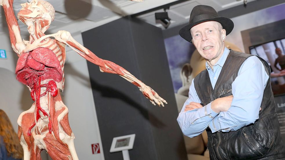 Gunther von Hagens ist für seine „Körperwelten“ bekannt. (Archivbild) Foto: Christoph Schmidt