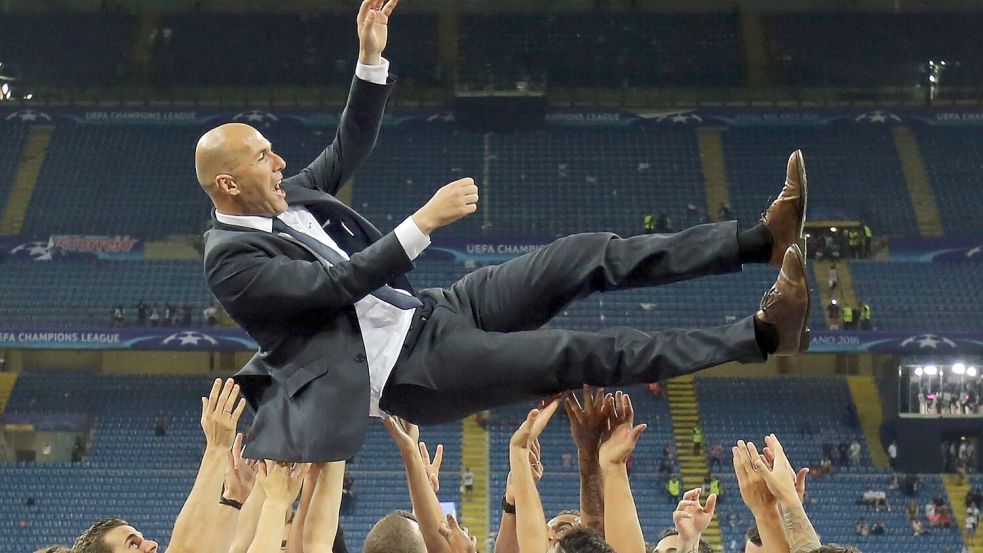 Mit Real Madrid feierte Zidane als Trainer eine Reihe von Triumphen. (Archivbild) Foto: Christian Charisius