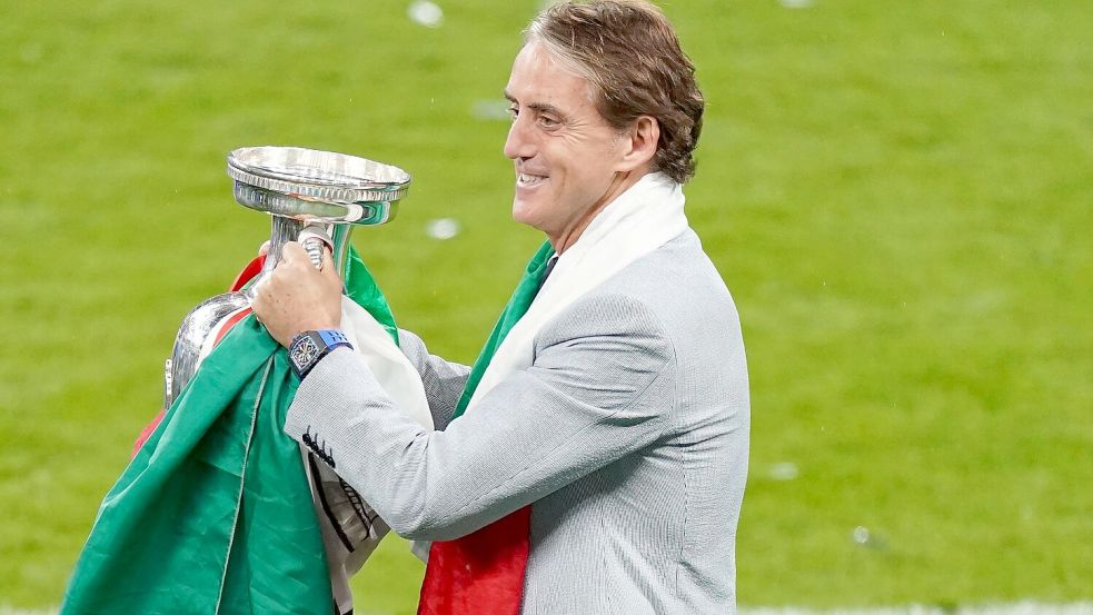 2021 holte Roberto Mancini mit Italien den WM-Titel. (Archivbild) Foto: Mike Egerton