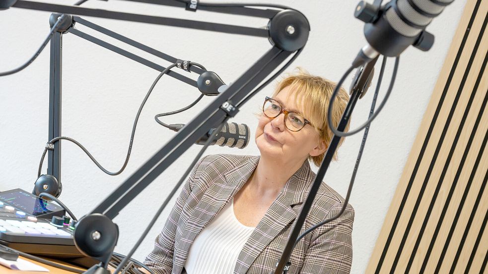 Chefredakteur Lars Reckermann hatte Innenministerin Daniela Behrens ins Podcast-Studio eingeladen. Foto: Klaus Ortgies