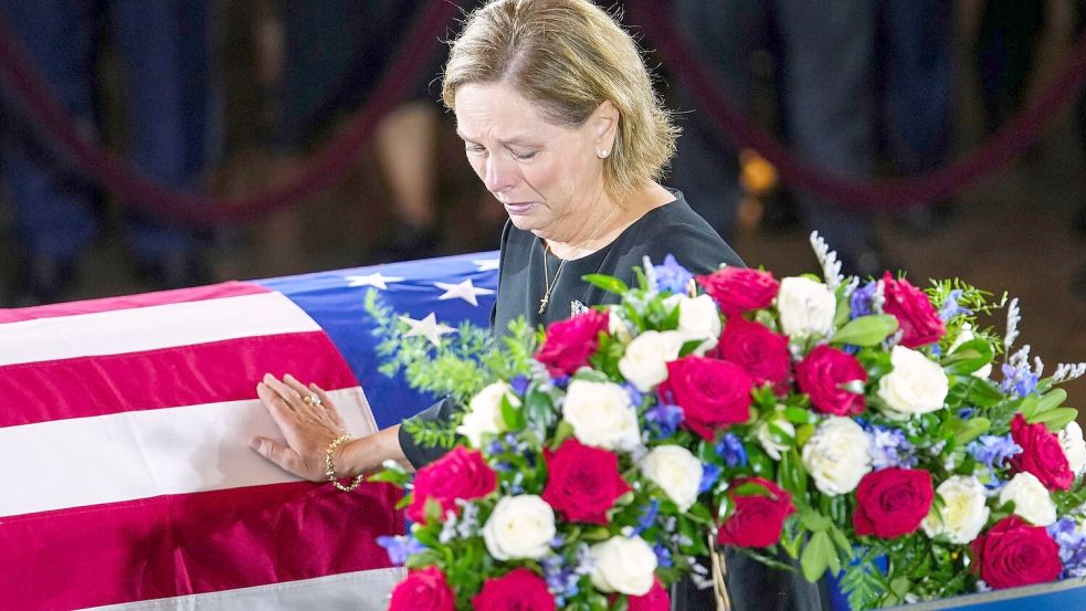 Nach dem Tod von Senator Lindsey Graham setzte sich die auf seinen Sitz nachgerückte Schwester Darline Graham für das Gesetz ein. (Archivbild) Foto: Nathan Howard