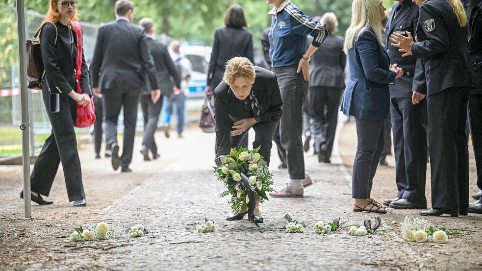 Bundesfamilienministerin Karin Prien (CDU) will mehr Geld für Deradikalisierung zur Verfügung stellen. Foto: Annegret Hilse/Reuters Pool via
