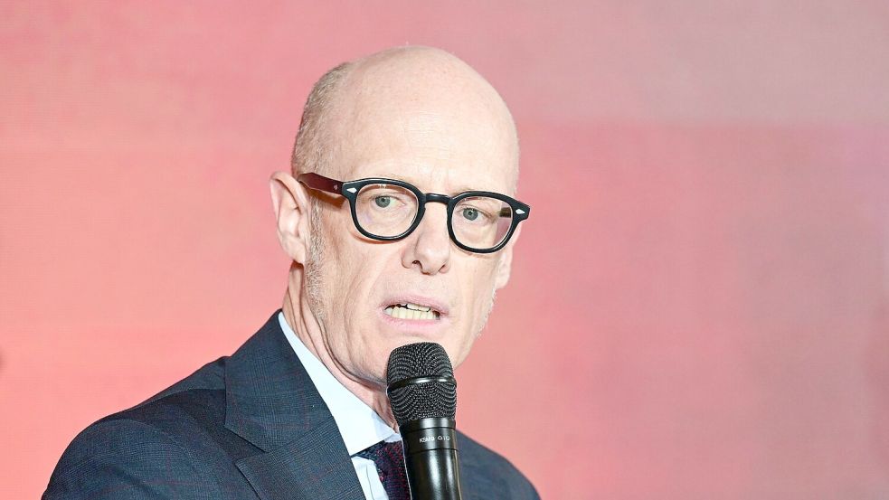 Seine Strategie für Porsche will er im Oktober vorstellen: Vorstandschef Michael Leiters. (Archivbild) Foto: Bernd Weißbrod