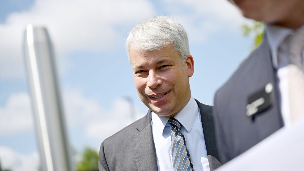 Der neue Verkehrsminister Steffen Bilger wird sich um die Deutsche Bahn kümmern müssen. (Archivbild) Foto: Marijan Murat