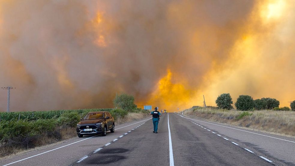 In Spanien ist in einem Naturpark ein großer Brand ausgebrochen. Foto: Paloma V. Escarpa/EUROPA PRESS/d