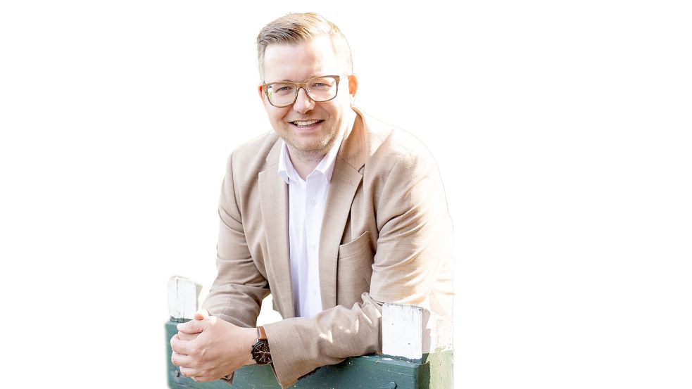 Nils Anhuth ist seit 2014 Bürgermeister der Gemeinde Barßel. Bei der Kommunalwahl im September tritt der 40-Jährige für eine weitere Amtszeit an. Foto: privat