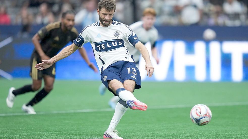 Thomas Müller trifft für Vancouver vom Punkt. Foto: DARRYL DYCK