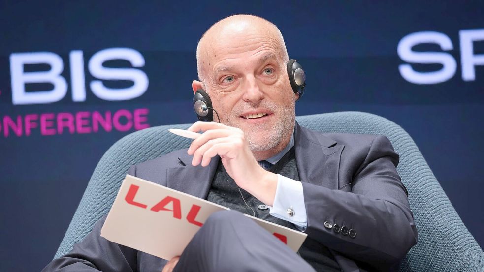 Für Javier Tebas muss Gianni Infantino gehen. (Archivbild) Foto: Christian Charisius