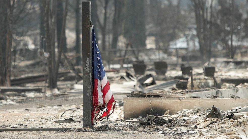 Feuer im US-Bundesstaat Washington haben mehr als 700 Gebäude zerstört. Foto: Young Kwak