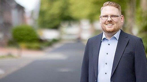 Malte Blümel ist einer von vier Kandidaten, die bei der Kommunalwahl in der Gemeinde Jemgum für das Amt des Bürgermeisters antreten. Foto: Privat