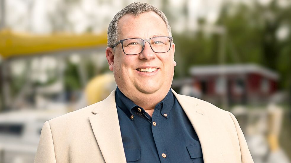 Lars Padeken ist einer von vier Kandidaten, die sich in Jemgum für das Bürgermeisteramt bewerben. Foto: Lars Padeken