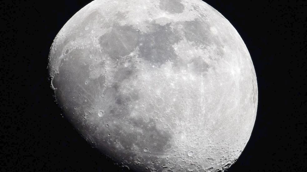 Ein Teil einer SpaceX-Rakete wird Wissenschaftlern zufolge auf dem Mond einschlagen. (Archivbild) Foto: Boris Roessler