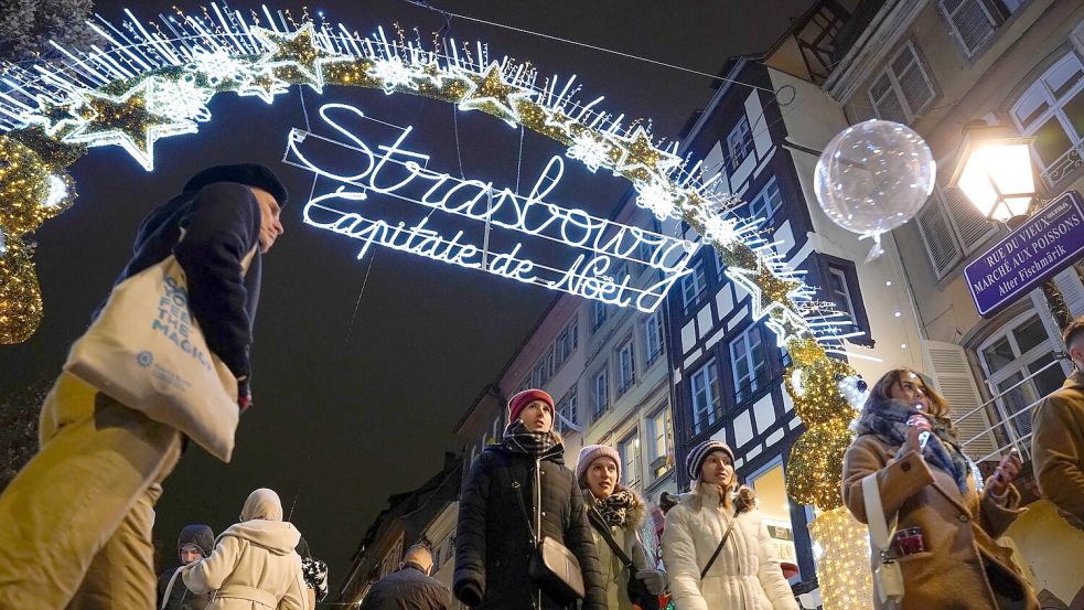 Der Weihnachtsmarkt in Straßburg lockt inzwischen über drei Millionen Besucher (Archivbild). Foto: Robin Jerstad