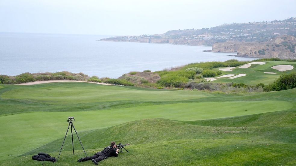 US-Präsident Donald Trump hatte seinen Golfplatz im Großraum Los Angeles auch bereits während des Wahlkampfs 2024 für einen Auftritt genutzt. (Archivbild) Foto: Jae C. Hong/AP