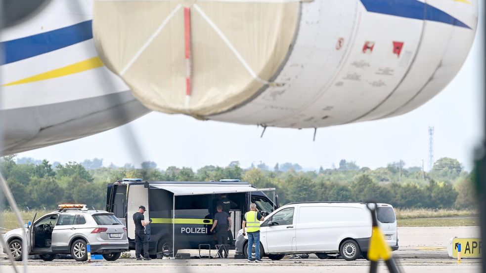 Laut Sicherheitskreisen wurde die Drohne in der Nähe eines ukrainischen Frachtflugzeugs gefunden. Foto: Hendrik Schmidt