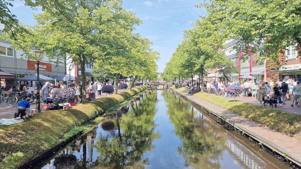 Die Papenburger Meile findet vom 7. bis 9. August 2026 am Hauptkanal statt. Foto: papenburglocals