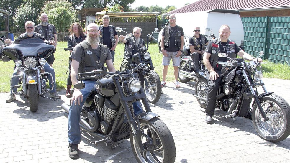 Die Mitglieder des MC Wild Mice hoffen beim 11. Old Metal Day auf tonnenweise Schrottspenden für den guten Zweck. Foto: Anna Heidtmann