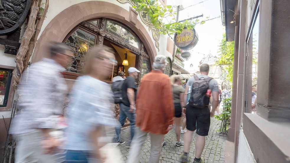 Rüdesheim am Rhein ist ein beliebtes Ziel ausländischer Gäste. (Foto: Archiv) Foto: Sebastian Gollnow