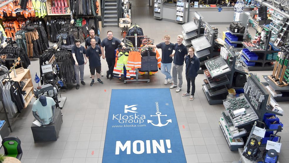 Das Kloska-Team in Ostrhauderfehn: Das Fachgeschäft bietet eine Großauswahl an professioneller Baustellenausrüstung und persönlicher Schutzausrüstung sowie ein breites Sortiment an Profi-Werkzeugen. Foto: Prins