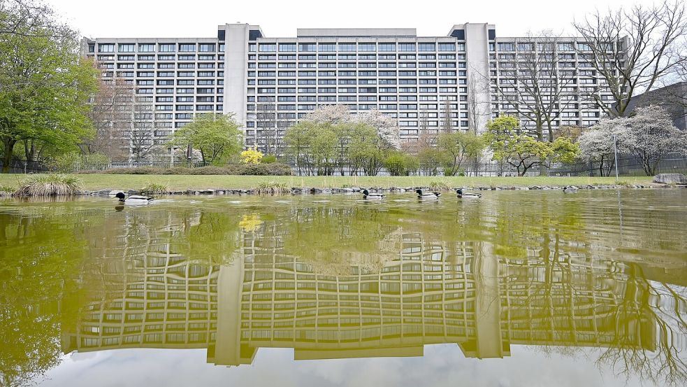 Die Pläne für einen Campus mit mehreren Neubauten auf dem Gelände der bisherigen Zentrale hat die Bundesbank inzwischen aufgegeben. (Archivbild) Foto: Arne Dedert