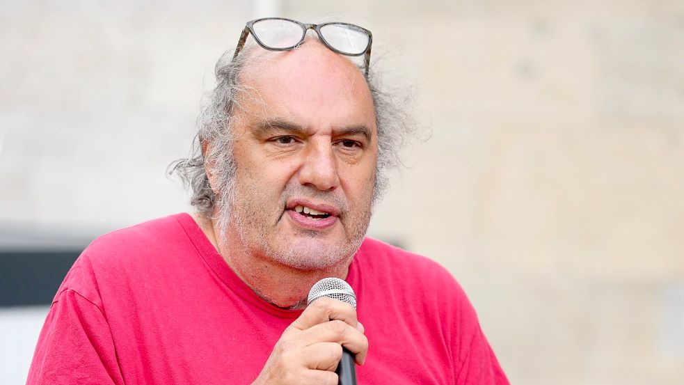 Matthias Lilienthal ist erst seit kurzem Intendant des Theaters. (Archivbild) Foto: Soeren Stache/dpa