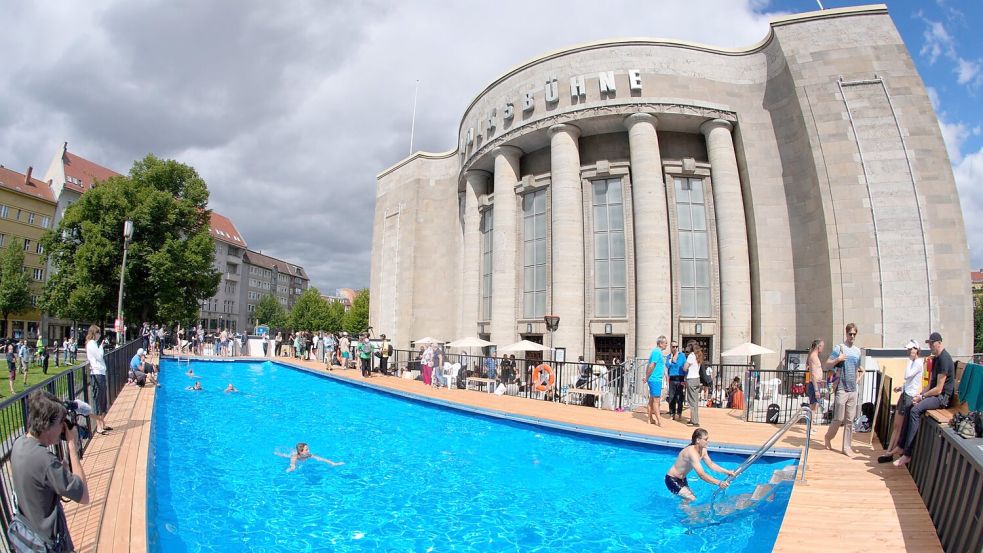 Besucherinnen und Besucher können sich online Zeitfenstertickets für jeweils zwei Stunden sichern. (Archivbild) Foto: Soeren Stache/dpa