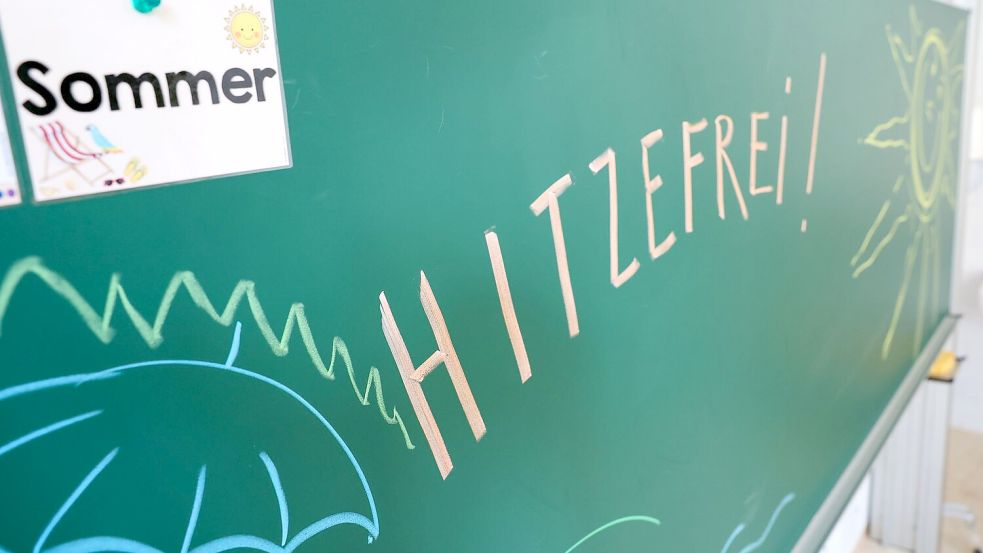 Ob es Hitzefrei gibt, liegt weitgehend im Ermessen der Schulleitung. Die Regeln variieren je nach Bundesland. Foto: Jan Woitas