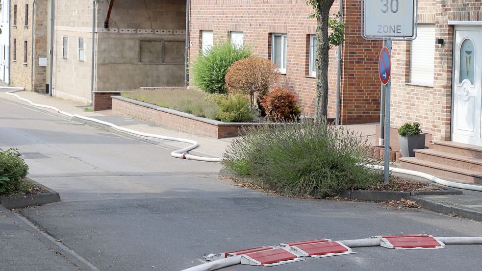 Der geräumte Hürtgenwalder Ortsteil Gey. Am Abend durften die Bewohner zurück in ihre Häuser. Foto: Sascha Thelen
