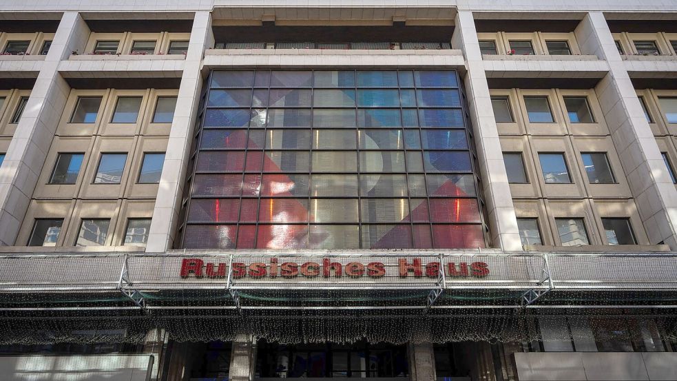 Harmloses Kulturzentrum, Propagandaschleuder oder Spionagenest? Am Russischen Haus scheiden sich die Geister. Foto: Soeren Stache