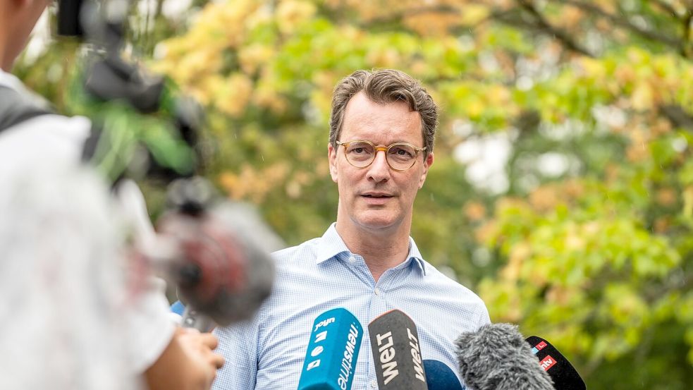 Mehrere Regierungsmitglieder informierten sich vor Ort. Foto: Christian Knieps