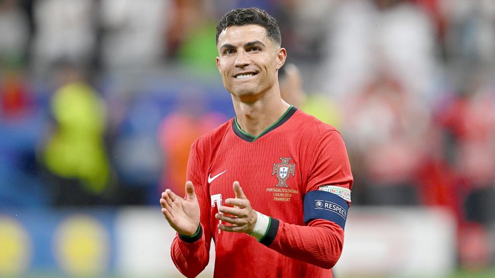 Cristiano Ronaldo steht seit 25 Jahren für die portugiesische Nationalmannschaft auf dem Platz – von der U15 bis hin zur A-Mannschaft der Herren. Foto: dpa/Arne Dedert