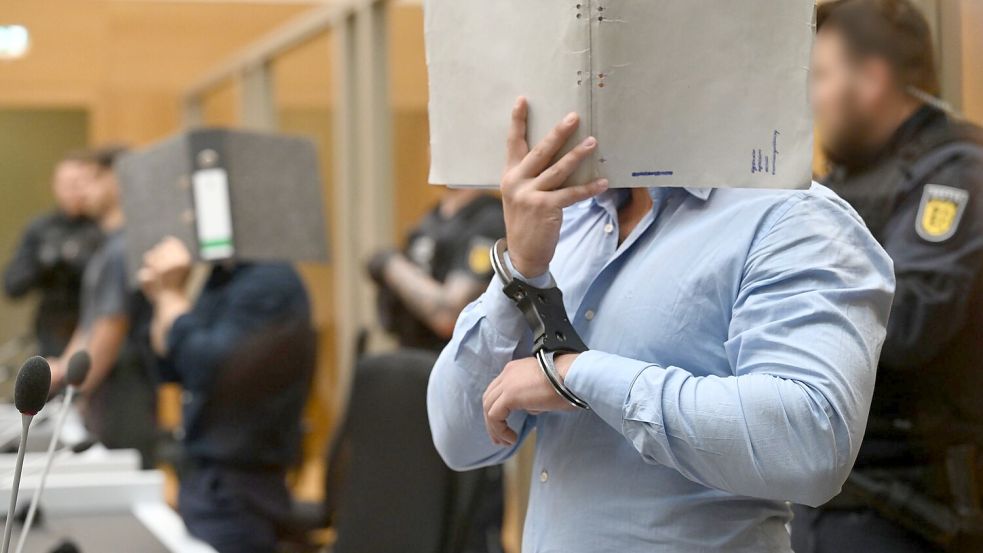 Den Ukrainern wurde vorgeworfen, im Auftrag Russlands Anschläge geplant zu haben. (Archivbild) Foto: Marijan Murat/dpa