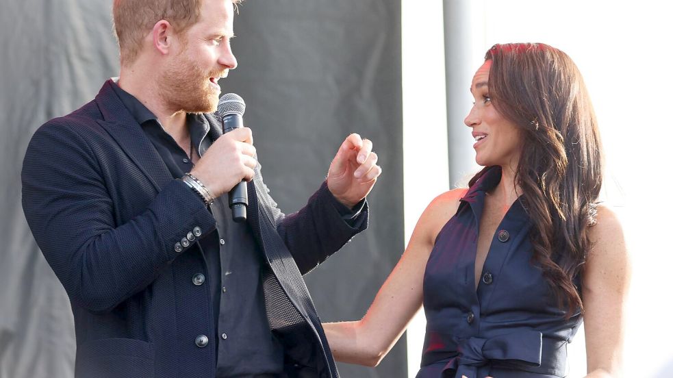 Welche Rolle spielen Harry und Meghan künftig im Königshaus? (Archivbild) Foto: Amy Katz