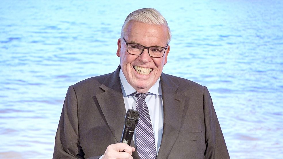 Wie reich er tatsächlich war, hat Klaus-Michael Kühne nie verraten. Das Schweizer Wirtschaftsmagazin „Bilanz“ hielt ihn jedenfalls für den reichsten Deutschen in der Schweiz. (Archivbild) Foto: Axel Heimken/dpa