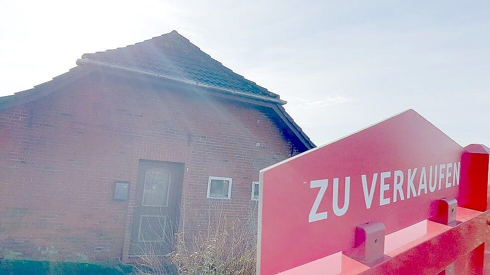 In der Gemeinde Jemgum gibt es viele Altimmobilien, die zum Verkauf stehen. Tatjana Gettkowski/Archiv