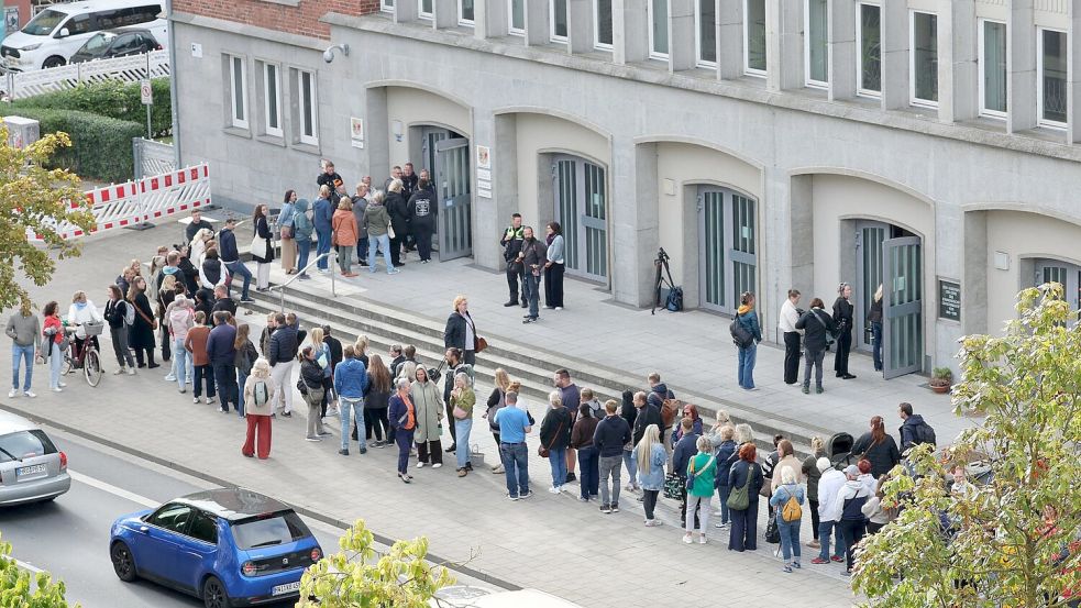 Der Interesse an dem Prozess ist von Beginn an groß. Foto: Bernd Wüstneck