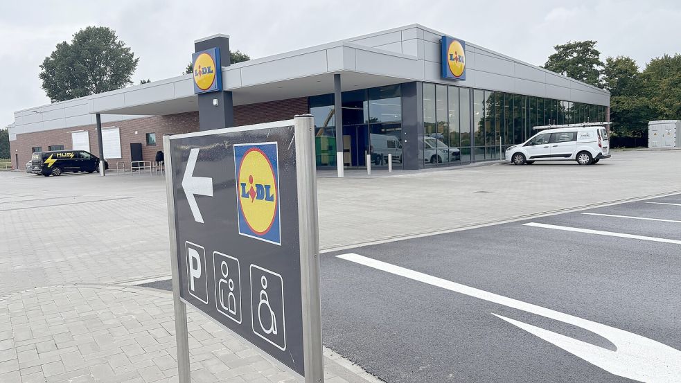 In dieses Gebäude will Lidl in Westrhauderfehn ziehen. Foto: Dirk Hellmers